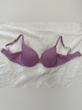 Victoria's Secret Lilac Bra T-Shirt Lightly Lined Demi 38D